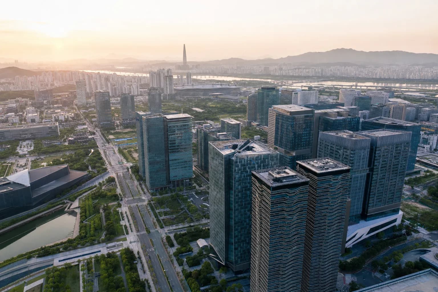도심 비즈니스 지구 항공 뷰 — 시장·입지 분석